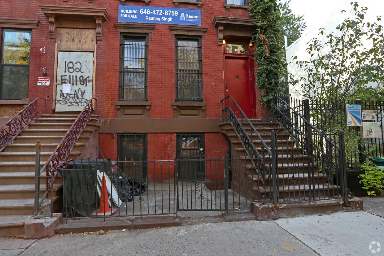 Foto del edificio - 180 E 111th St