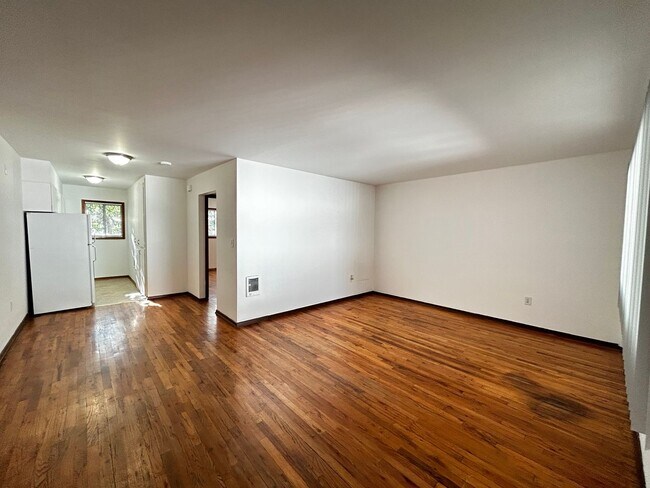 Foto del edificio - 1218 W Tenth Ave