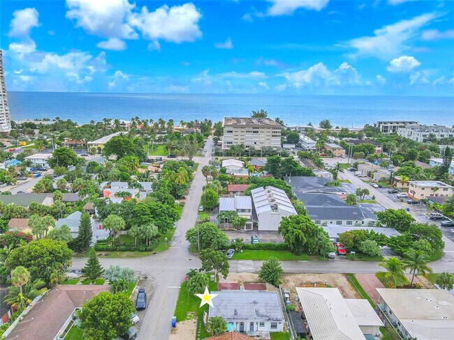 Foto del edificio - 401 Hibiscus Ave