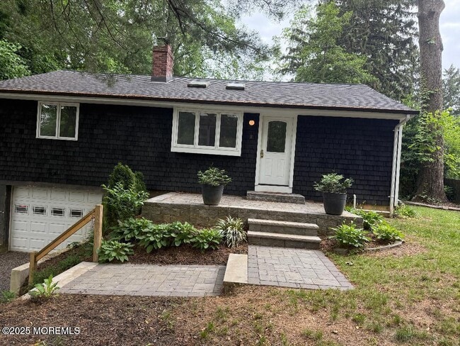 Building Photo - 338 Navesink River Rd