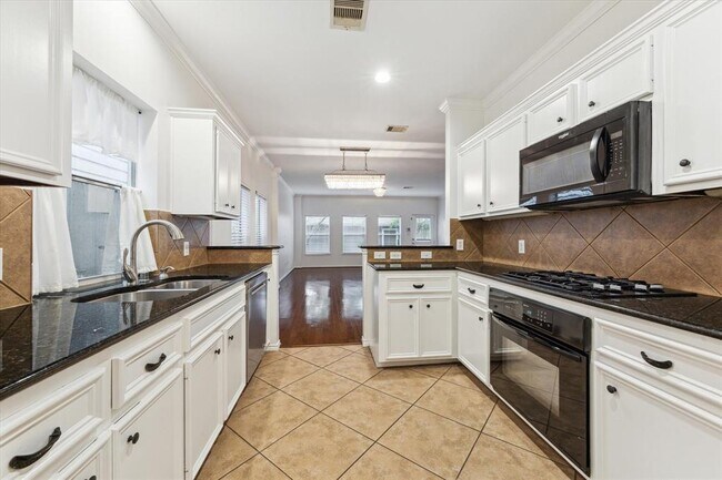 Foto del edificio - 617 W 20th St