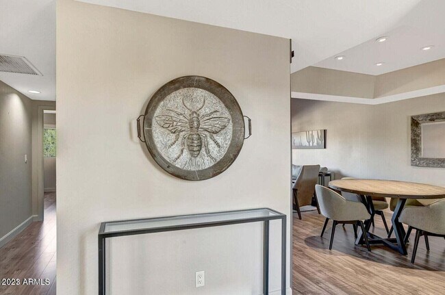 Foto del edificio - 6212 N 30th Pl