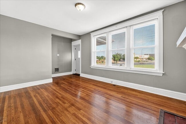Building Photo - 3844 Gravois Ave