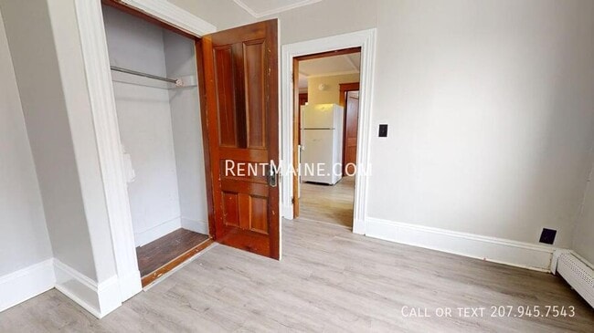 Building Photo - 33 Summer St