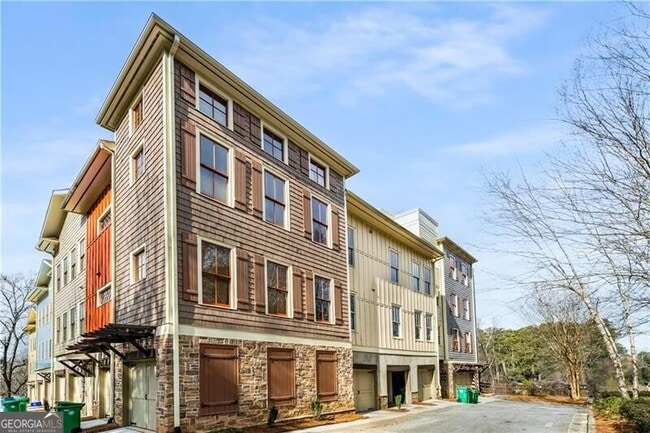 Building Photo - 1628 Briarcliff Rd NE