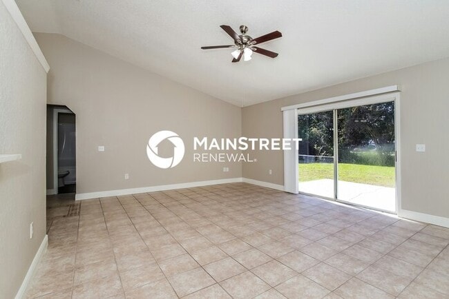Foto del edificio - 3 Bedroom Pet-Friendly Home in St. Cloud, FL with Main Street Renewal