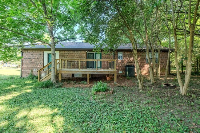 Foto del edificio - Proper Living in Winterville Georgia!