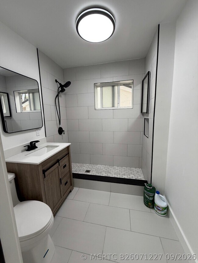Foto del edificio - 321 NW 65th Terrace