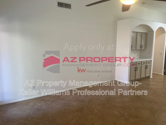 Building Photo - 3706 E Potter Dr