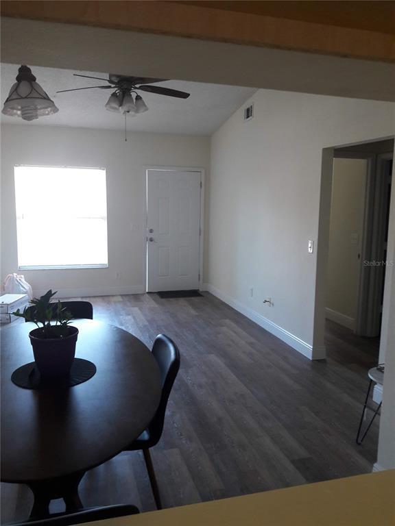 Foto del edificio - 3108 E Tower Ct