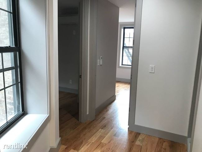 Foto del edificio - 294 Bedford Ave