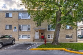 Building Photo - 1204 S 49th Ct