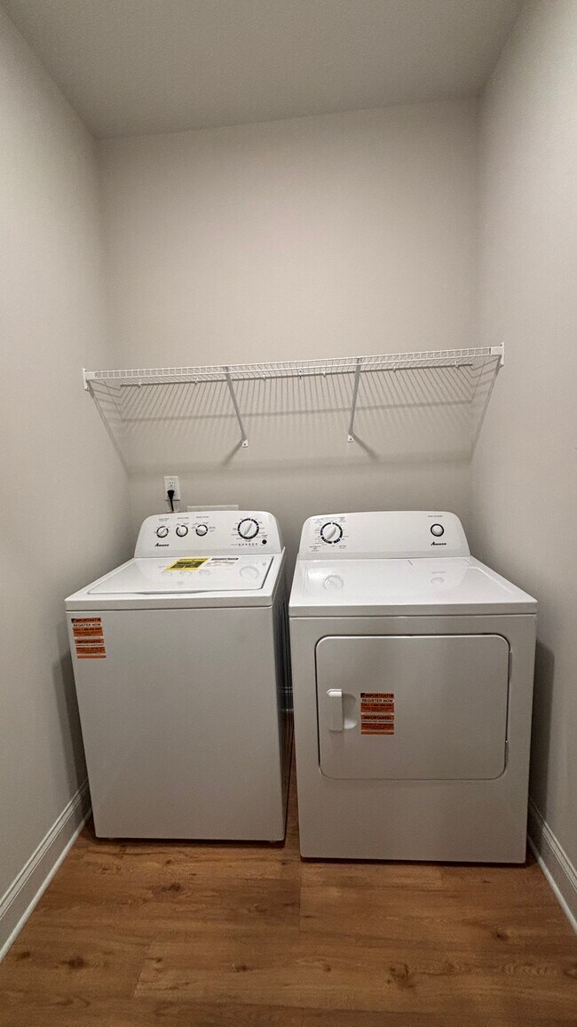 Foto del edificio - 4817 Victoria Ave