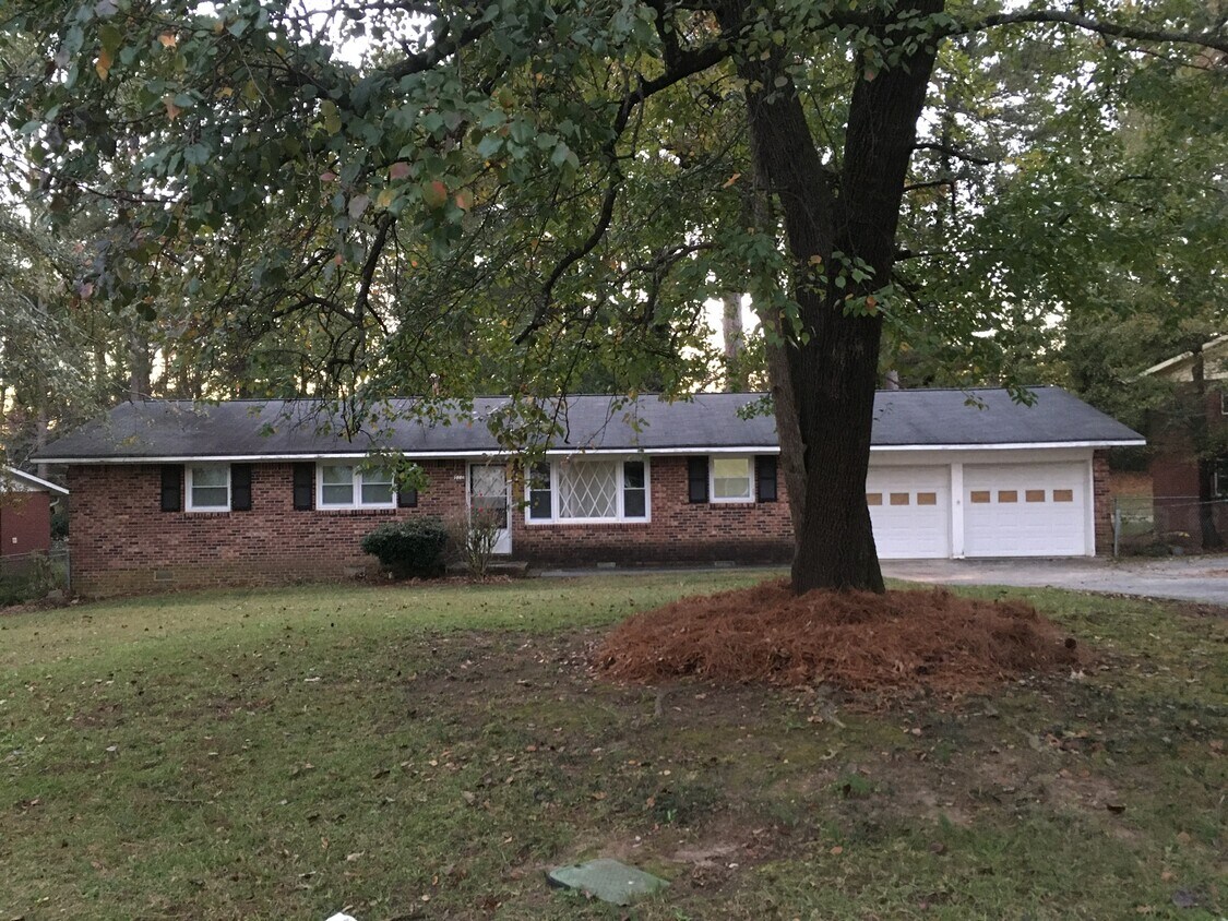East Cobb 3bd 2ba RANCH - 710 Earl St SE