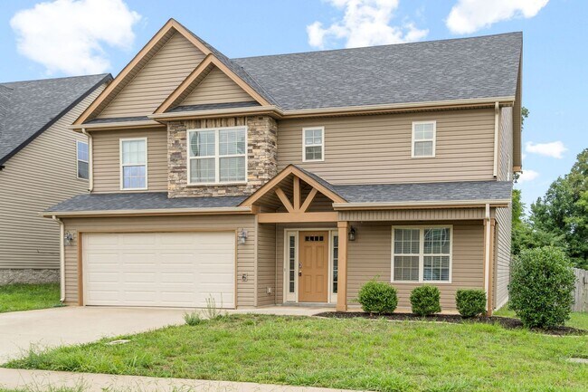 Building Photo - Pet Friendly Four Bedroom!