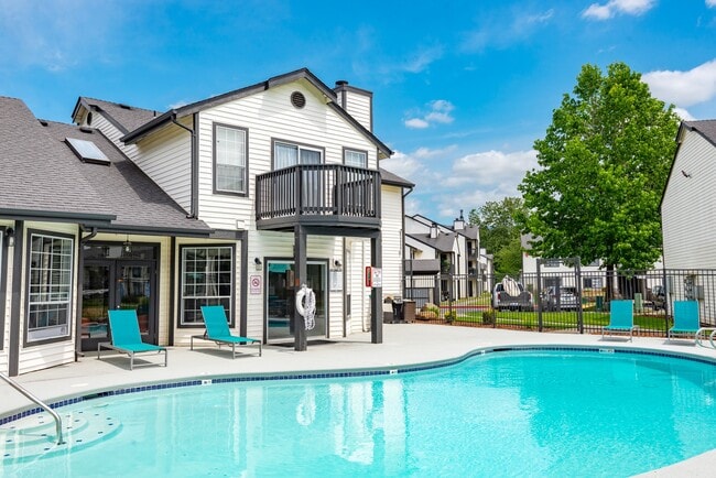 Building Photo - Chinook Park Apartment Homes