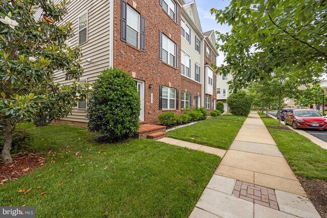 Foto del edificio - 9947 Fendall St