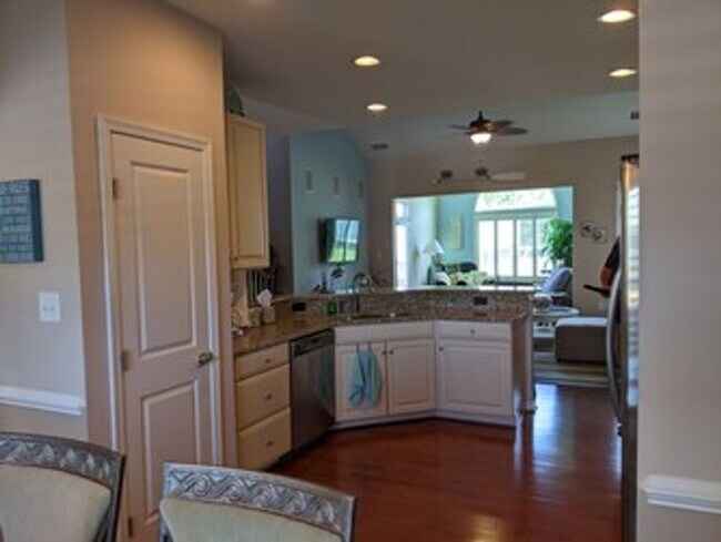 Foto del edificio - 37024 Fairway Dr