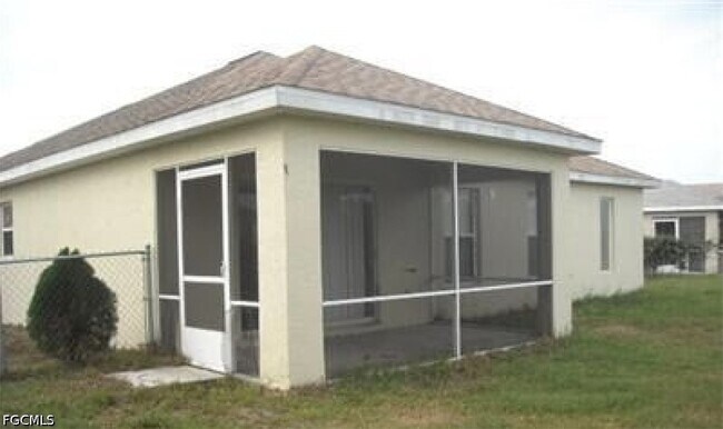 Building Photo - 4544 Varsity Cir