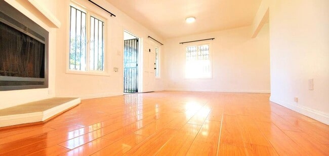 Foto del edificio - 3106 San Pierre Dr