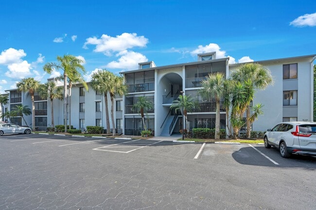 Building Photo - 9610 Green Cypress Ln