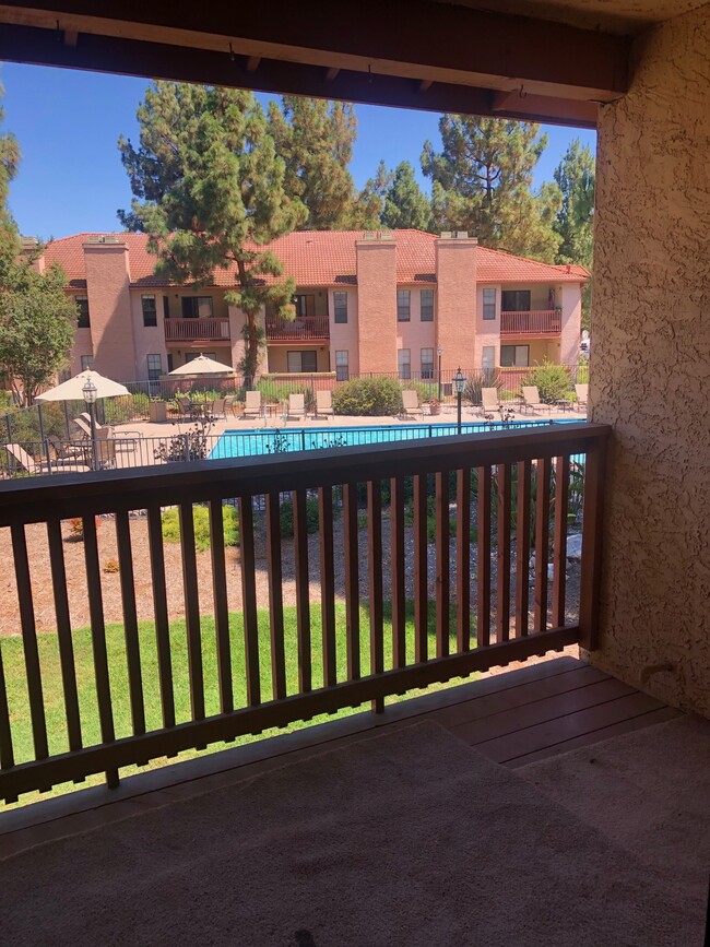 Building Photo - 12083 Alta Carmel Ct