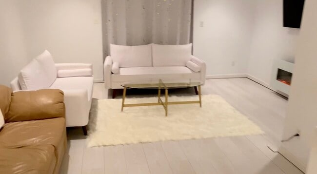 Living Room - 1198 Ranchland Dr