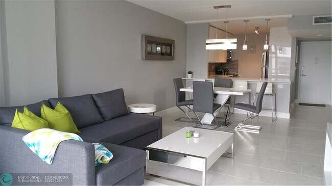 Foto del edificio - 1000 Parkview Dr