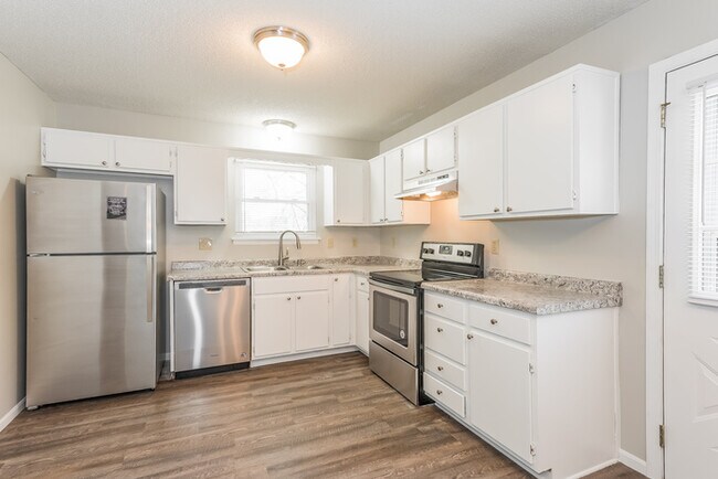 Foto del edificio - 1100 NE Bryco Dr