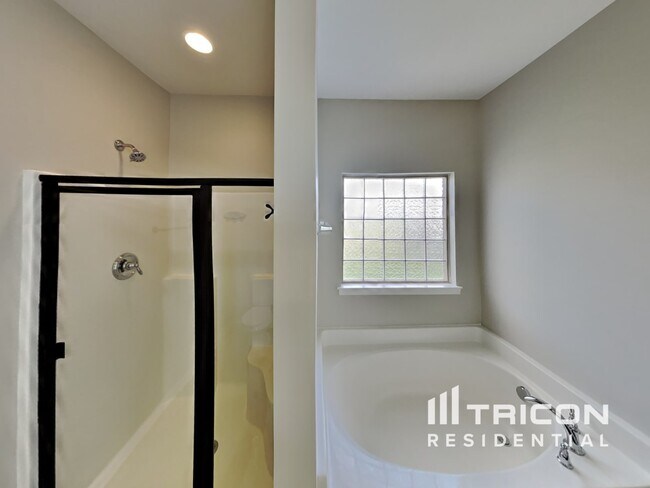 Foto del edificio - 1092 Campbell Ave