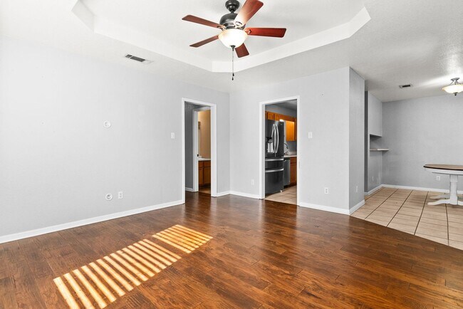 Foto del edificio - 306 Fowler Dr