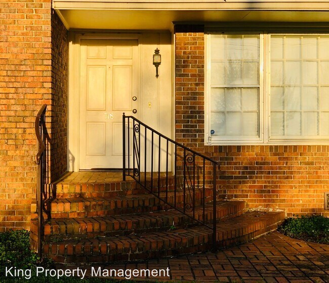 Foto del edificio - 2 br, 3 bath House - 718 Monger Street