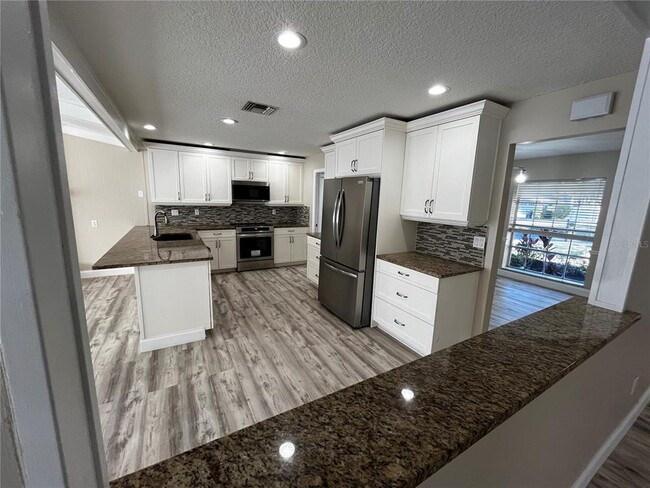 Foto del edificio - 1329 Medinah Ct