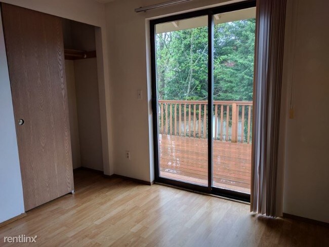 Building Photo - 2 br, 2 bath House - 5148 Marian Dr NE