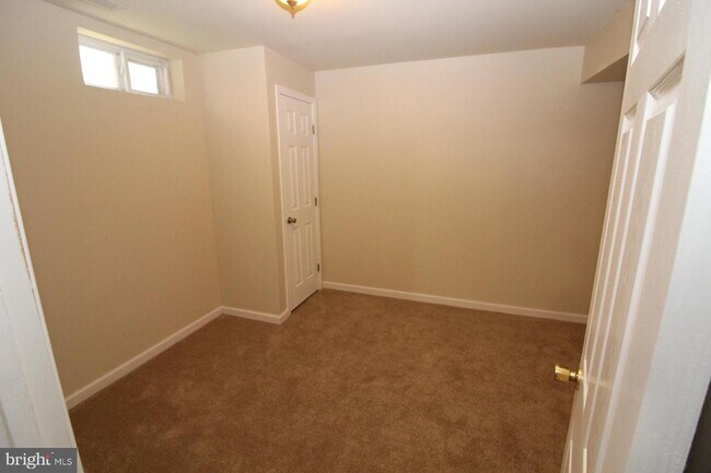 Building Photo - 5783 Rhode Island Dr