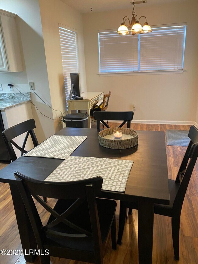 Building Photo - 8 Eagle Trace Ct