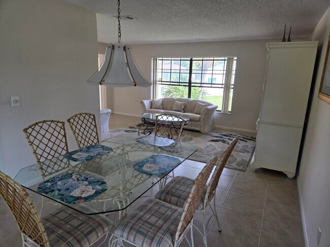 Foto del edificio - 1120 SE Palm Beach Rd