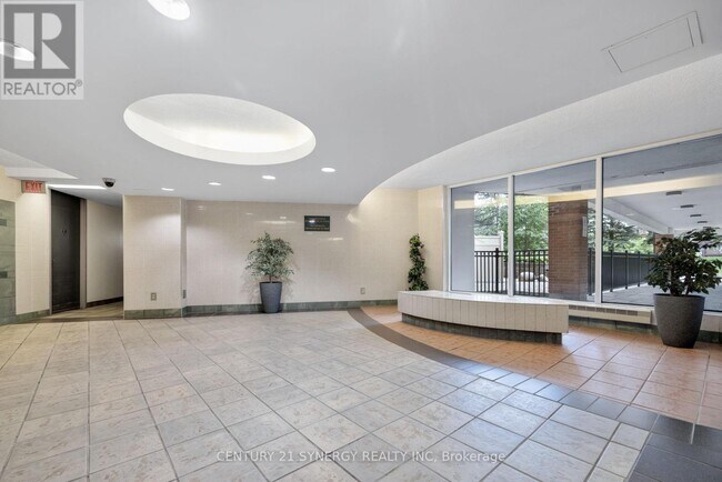Building Photo - 2020-2020 Jasmine Crescent
