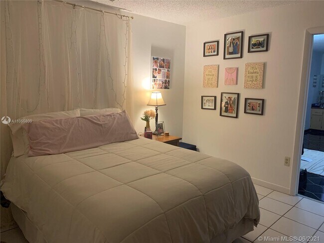 Foto del edificio - 11230 SW 138th St