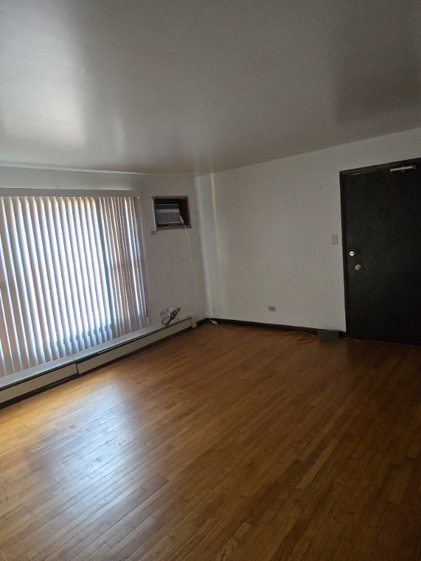 Building Photo - 279 Yates Ave