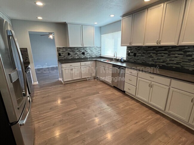 Foto del edificio - 3805 Rotterdam Ave