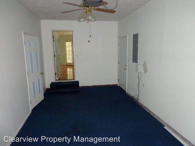 Foto del edificio - 728 Bent Creek Dr
