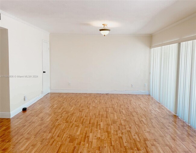 Building Photo - 7508 SW 58th Ave