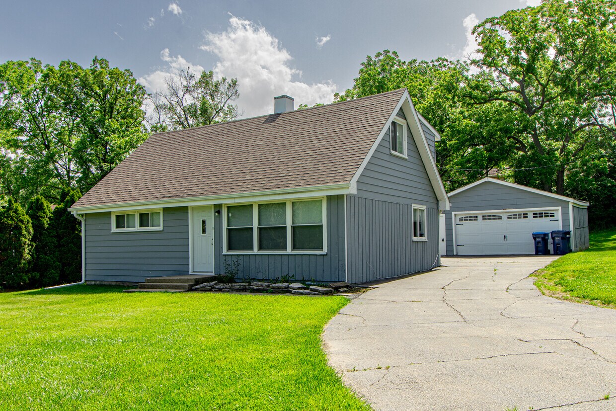 Primary Photo - 1038 Glendell Ave