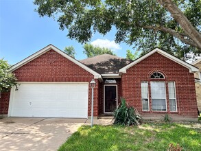 Building Photo - 6610 Chantalle Dr