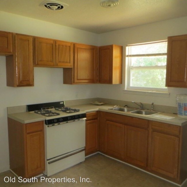 Foto del edificio - 2 br, 1 bath House - 713 Baker Street