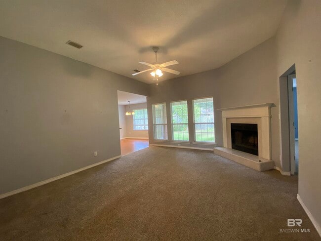 Building Photo - 8057 Deerwood Dr