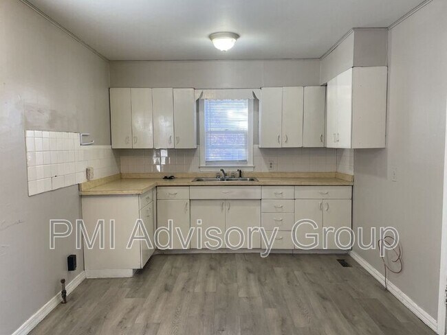 Foto del edificio - 1659 SW 21st St