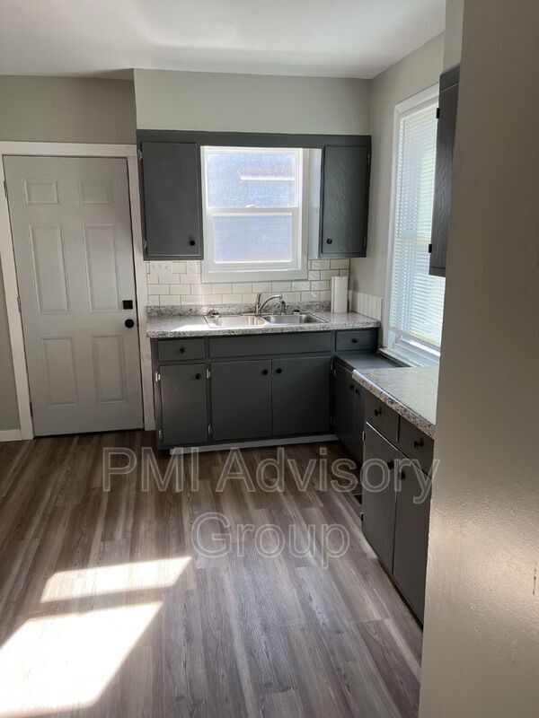 Foto del edificio - 2618 SE Adams St