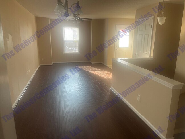 Foto del edificio - Available August 2026!